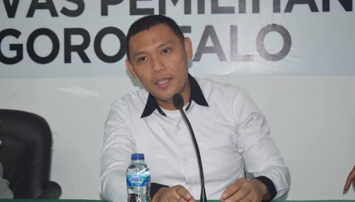Dr. Alvian Mato ; Pilkada Langsung Adalah Nafas Demokrasi